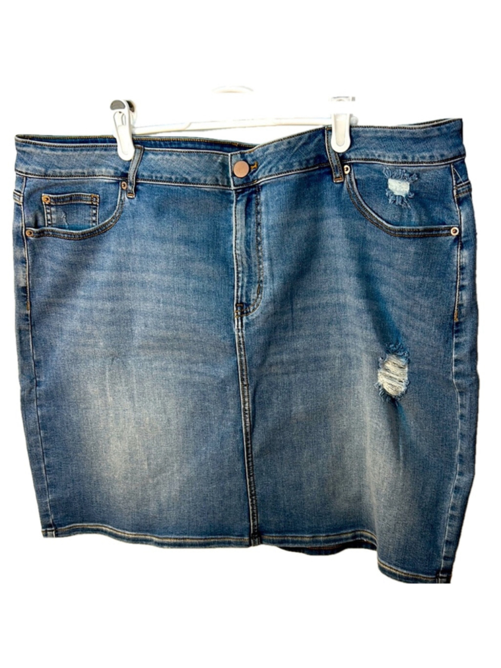 Pennington‘s addition Elle Denim distressed Blue Skirt size 24 NWT